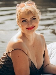 Beautiful Ukraine woman Nataliia