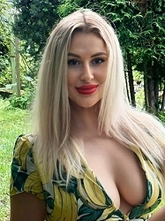 Ukraine girl Maryna