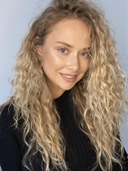 Addresses hot Ukraine women Iryna