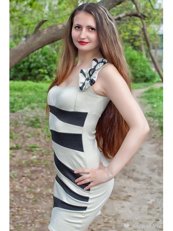 Russian woman for wife Viktoria from Nikolaev, 30yo, hair color Brown picture